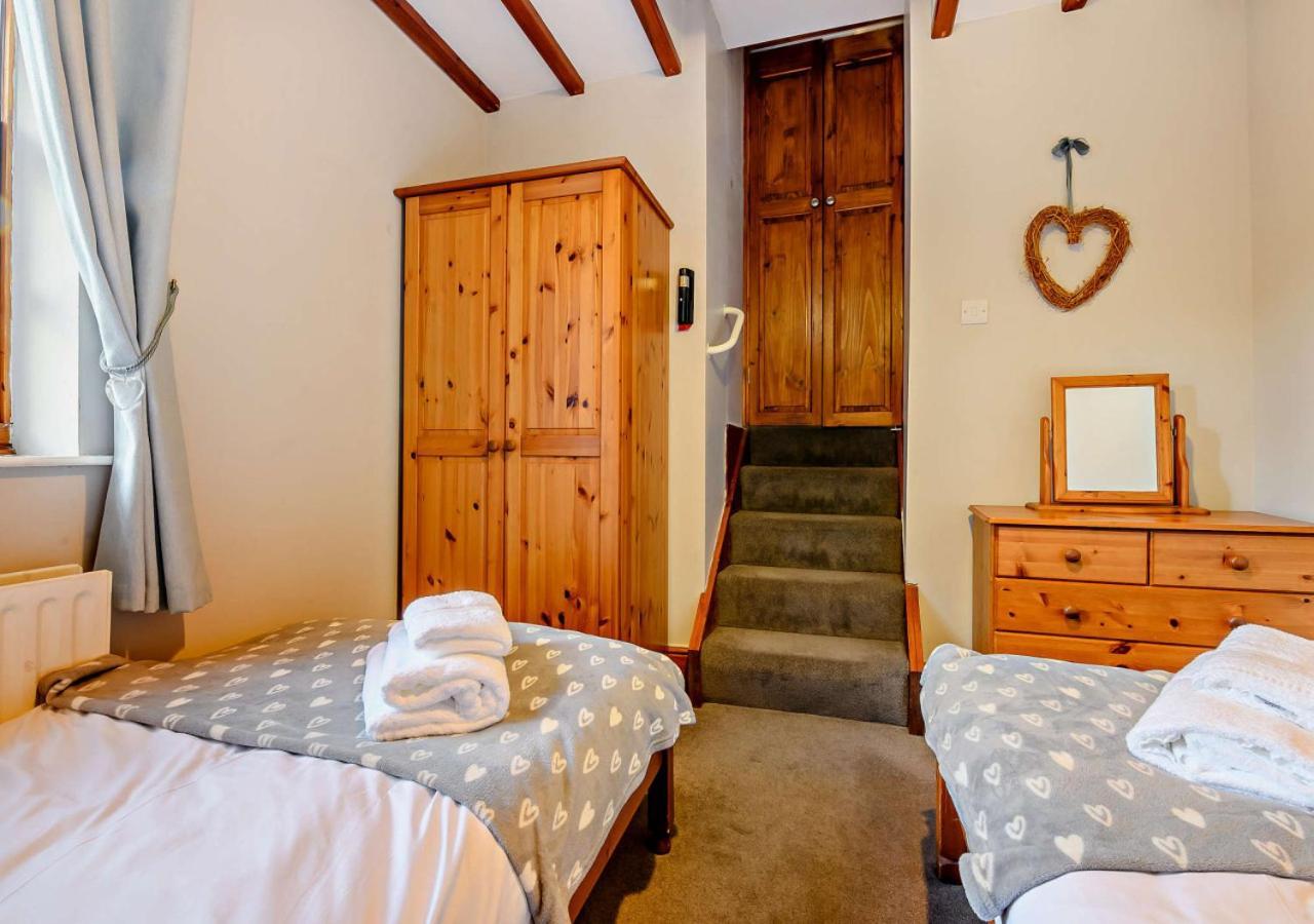 Salty Dog Cottage Whitby Bagian luar foto