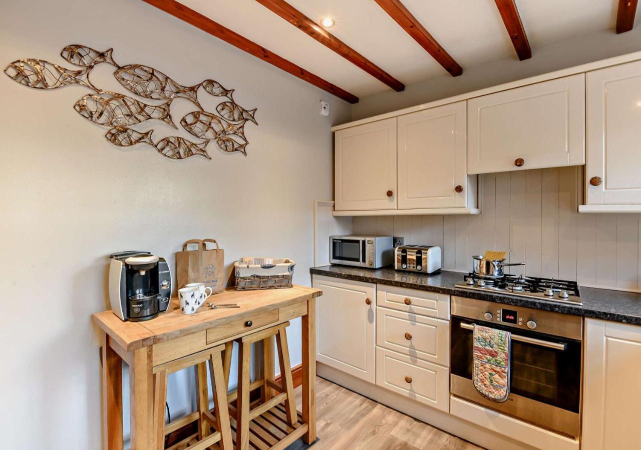 Salty Dog Cottage Whitby Bagian luar foto